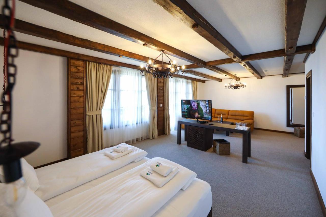 Hotel Leshten Eksteriør bilde