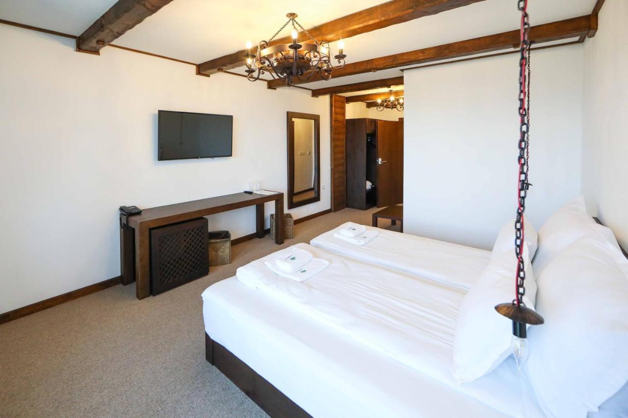 Hotel Leshten Eksteriør bilde