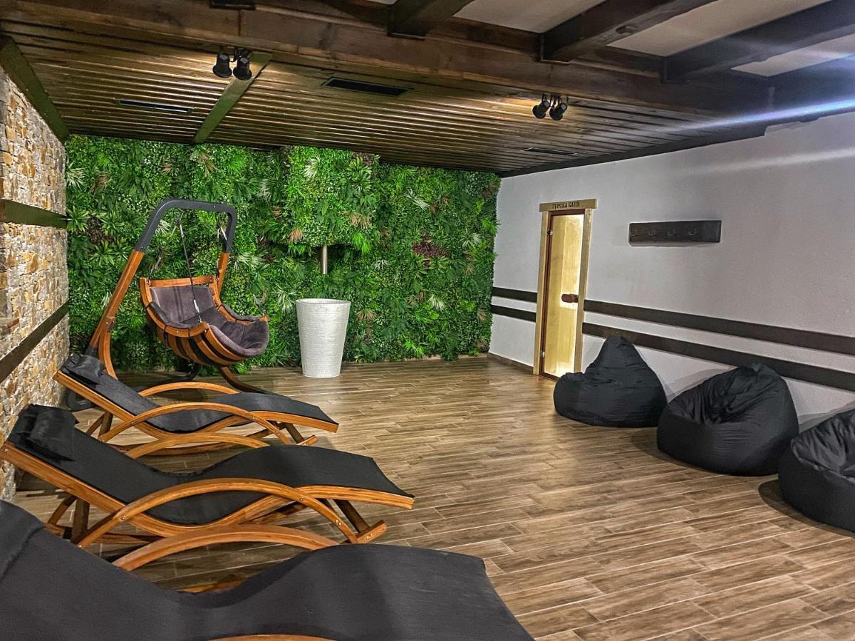 Hotel Leshten Eksteriør bilde