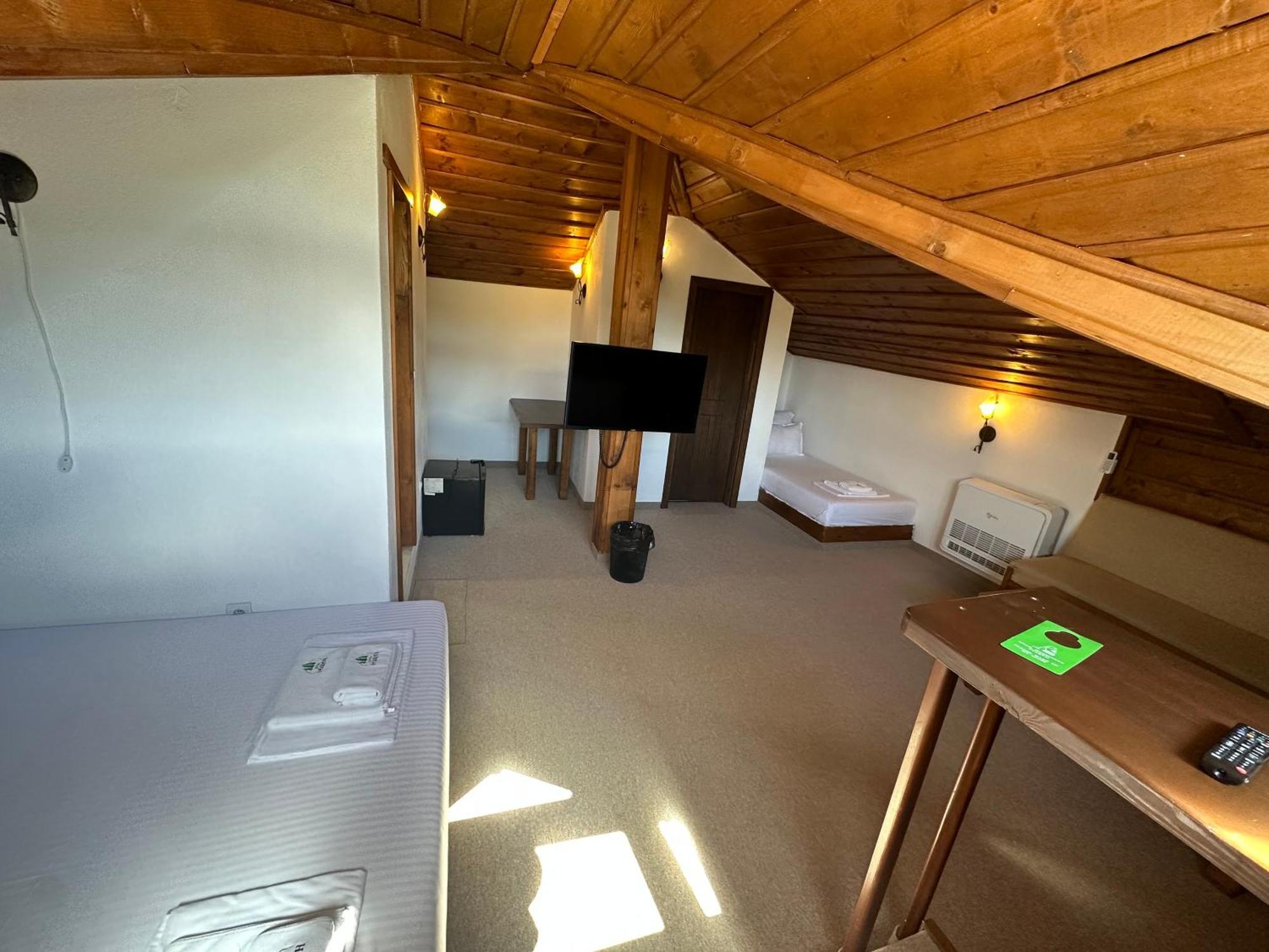 Hotel Leshten Eksteriør bilde